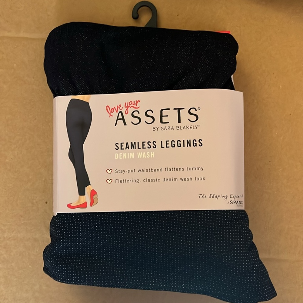 Love your assets seamless leggings, denim look size 1X
